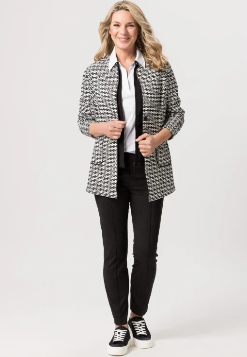 Bluse mit charmanter Ausschnittblende