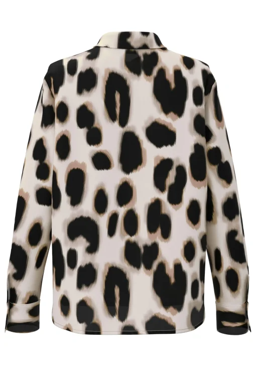 Bluse mit charmanter Knopfleiste
