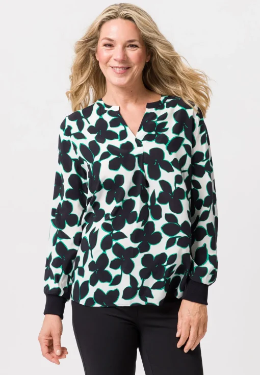 Bluse mit dekorativer Ausschnittblende