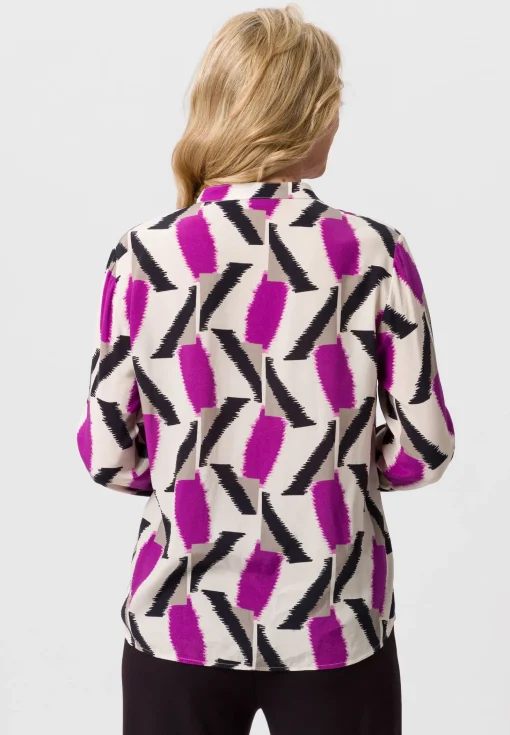 Bluse mit femininem Stehbund