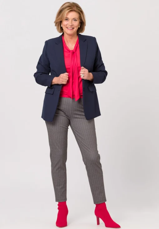 Bluse mit moderner Schluppe