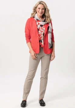 Blusenshirt mit modernem Blütendesign