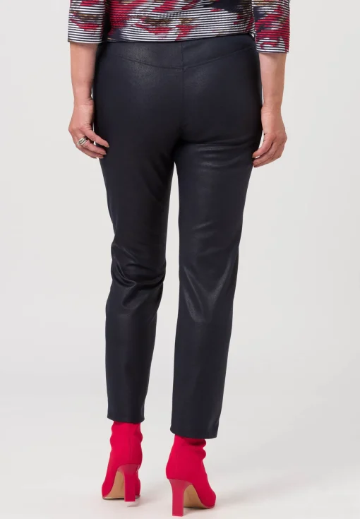 Hose BRENDA mit effektvollem Tascheneingriff