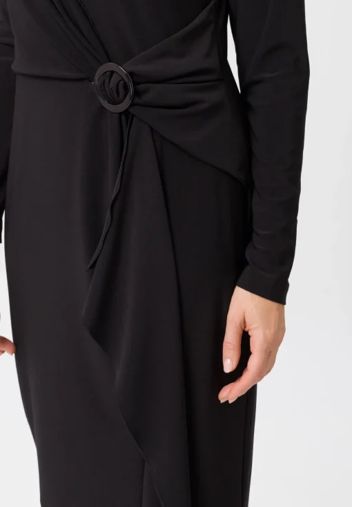 Kleid mit weich fließenden Volants