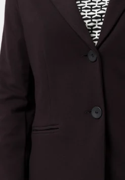 Leichtjacke in leicht taillierter Passform