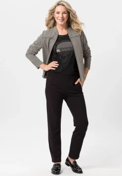 Leichtjacke mit leicht tailliertem Schnitt