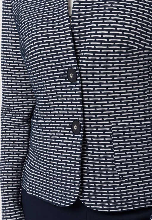 Leichtjacke mit schmeichelndem Kragen