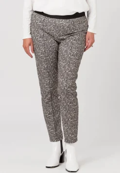 Schlupfhose MIA mit Minimal-Dessin
