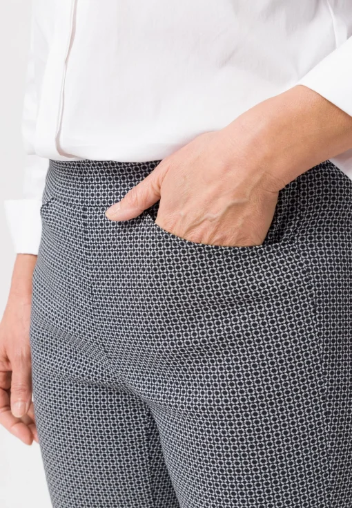 Schlupfhose MIA mit praktischen Eingrifftaschen