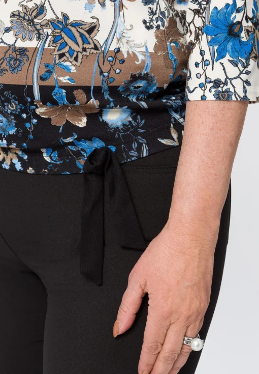 Shirt mit dekorativem Bindeband am Saum