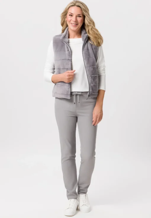 Shirt mit elegantem U-Boot-Ausschnitt