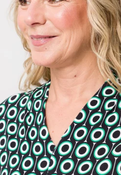 Shirt mit modernem Print