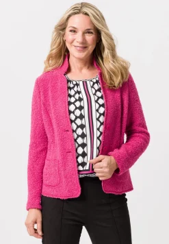 Strickjacke in moderner Optik