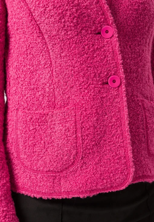 Strickjacke in moderner Optik