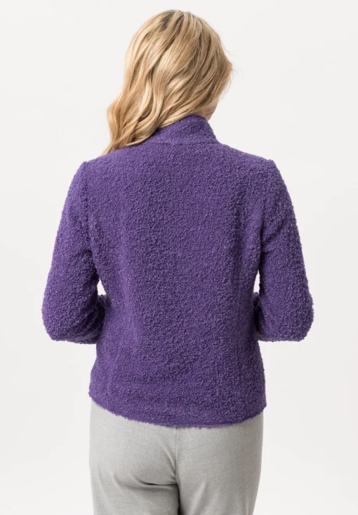 Strickjacke mit adretter Verarbeitung