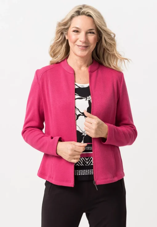 Strickjacke mit schmeichelndem Stehbund