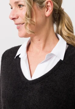 Strickpullover im Two-in-One-Look