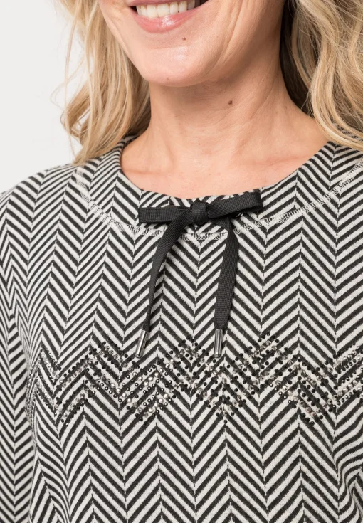 Strickpullover mit dezenten Glitzerelementen