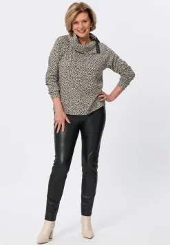 Strickpullover mit modischem Kragen